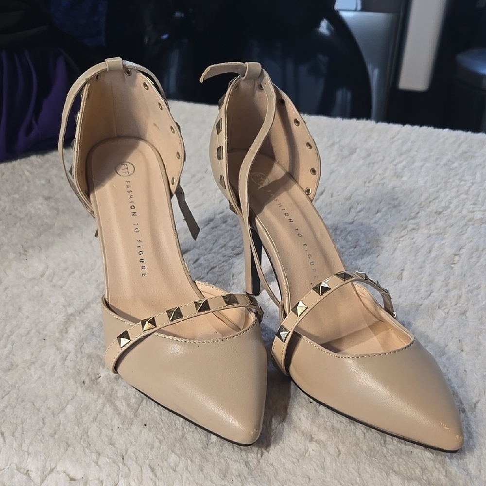 Fashion To Figure Beige Studded Women's Shoes